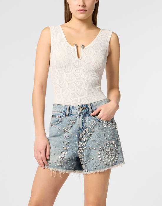 спортивный топ  по цене 112410 руб вид справа