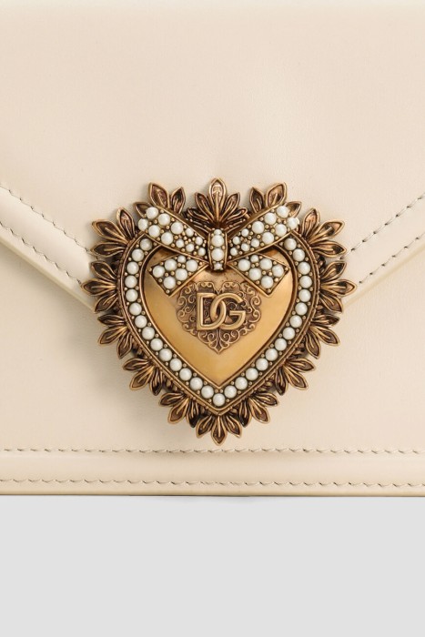 Продукция для женщин фото