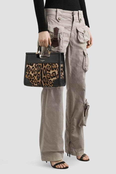 сумка dolce&gabbana модель sicily от бренда dolce & gabbana вид слева