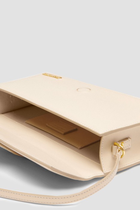 Продукция для женщин фото