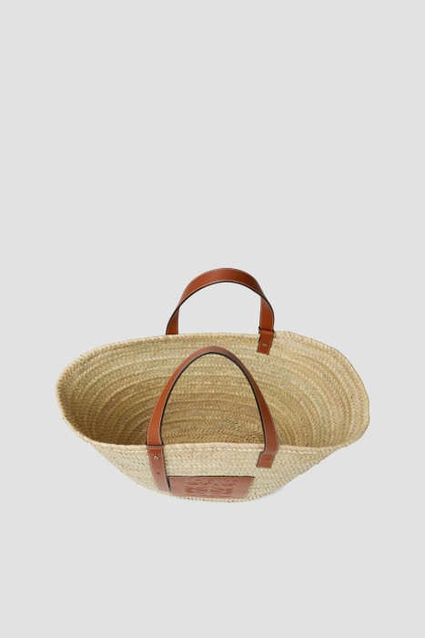 Товар бежевого цвета с внутренней стороны