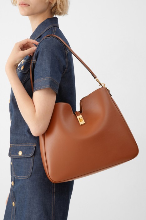 сумка  модель camille из линейки 16 soft по цене 254400 руб вид справа