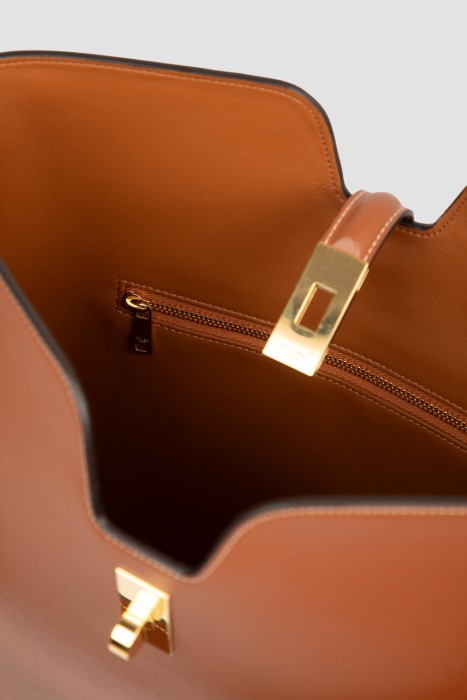 сумка  модель camille из линейки 16 soft универсального стиля с лицевой стороны