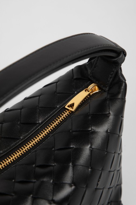 Продукция для женщин фото