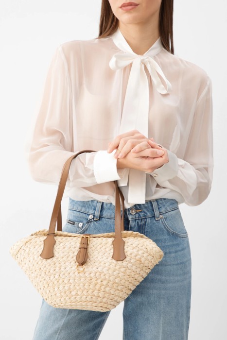 сумка  модель capri coffa по цене 115200 руб вид справа