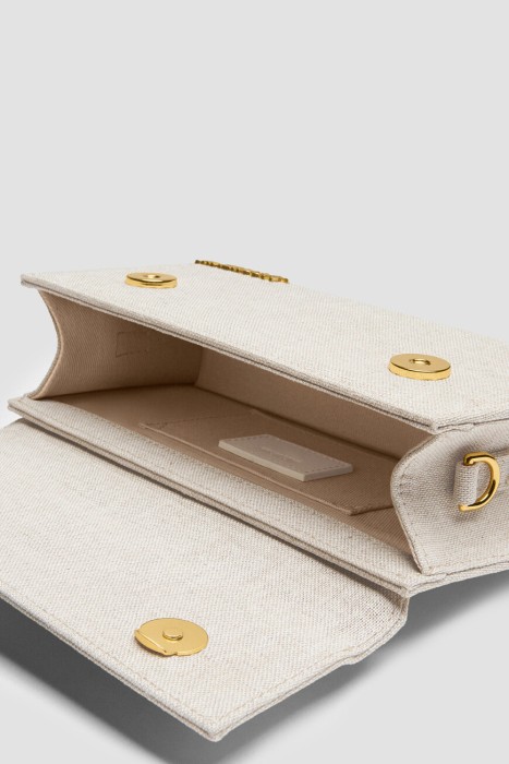 Продукция для женщин фото