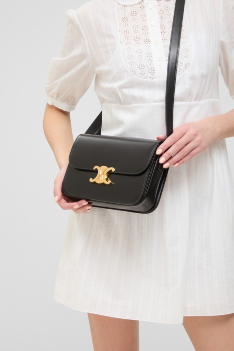 сумка  модель classique triomphe от бренда celine вид слева