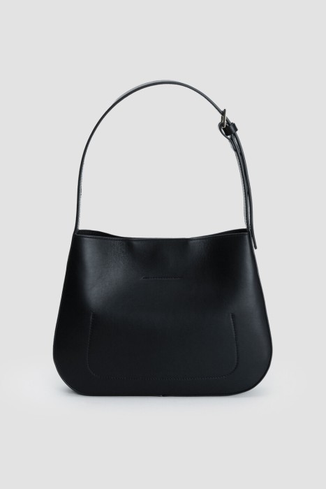 Товар черного цвета с внутренней стороны