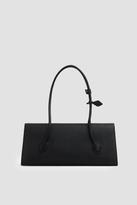 Товар черного цвета с внутренней стороны