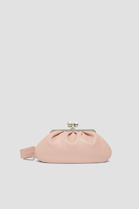 Товар розового цвета с внутренней стороны