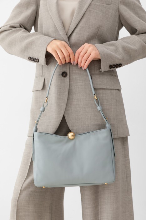 сумка  модель sfera soft от бренда furla вид слева