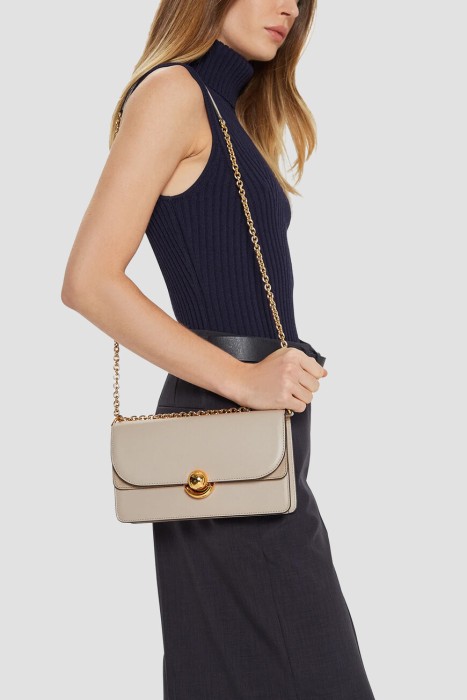 сумка  модель sfera от бренда furla вид слева