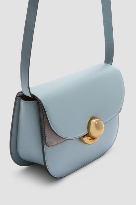 Товар голубого цвета с внутренней стороны