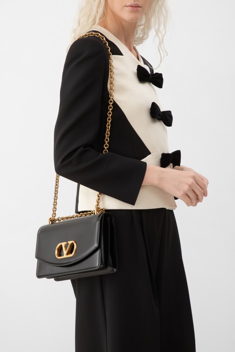 сумка  модель vain от бренда valentino вид слева