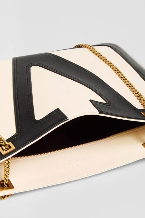 Продукция для женщин фото