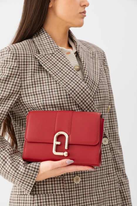 сумка  от бренда furla вид слева