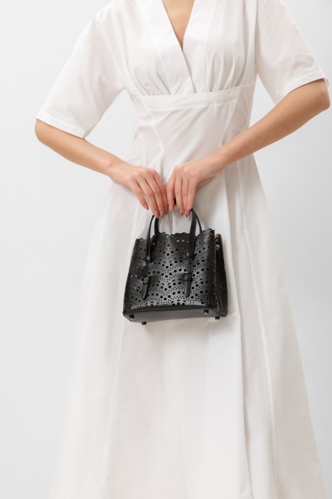 сумка  от бренда alaia вид слева