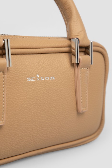 сумка  универсального стиля с лицевой стороны