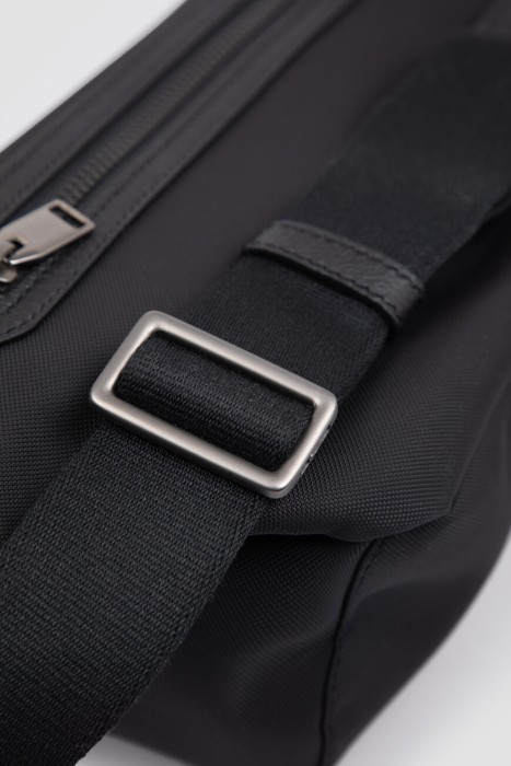 сумка  из кожи спереди