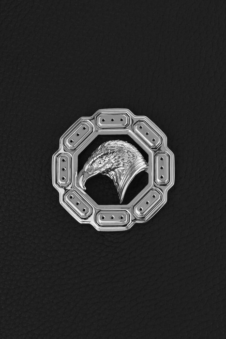 Товар черного цвета с внутренней стороны