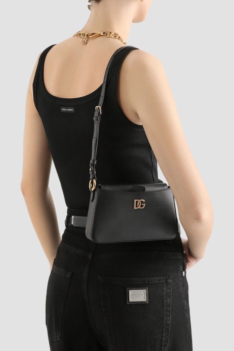 сумка  от бренда dolce & gabbana вид слева