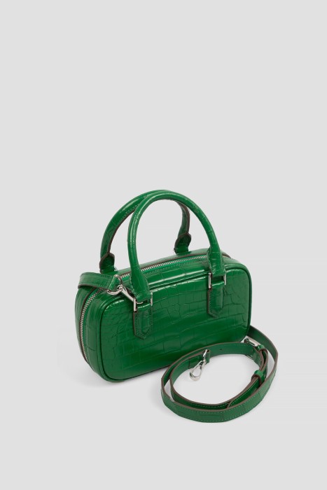 Товар зеленого цвета с внутренней стороны