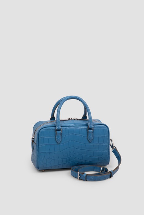 Товар голубого цвета с внутренней стороны