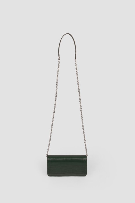 Товар зеленого цвета с внутренней стороны