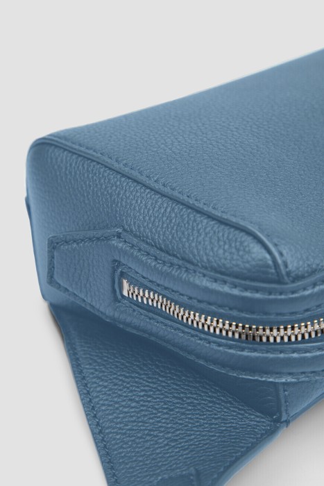 сумка  из кожи спереди