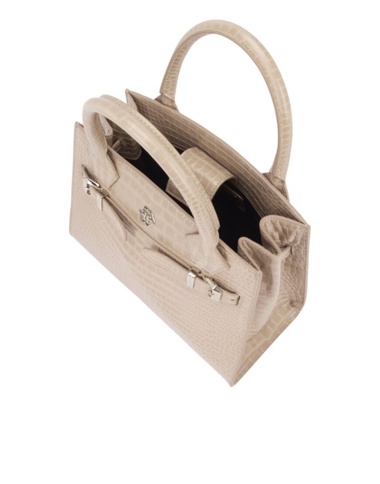 Товар бежевого цвета с внутренней стороны