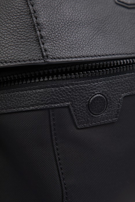 сумка  универсального стиля с лицевой стороны