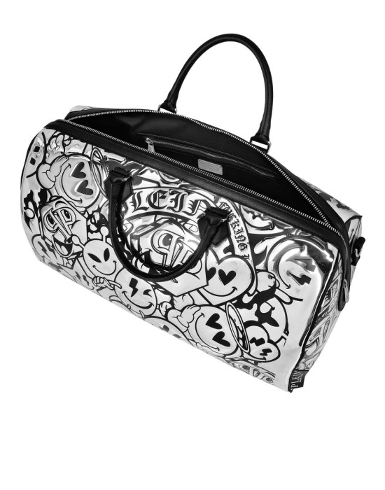 Товар серебряного цвета с внутренней стороны