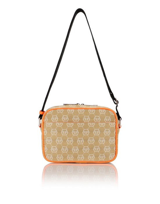 сумка  по цене 60730 руб вид справа