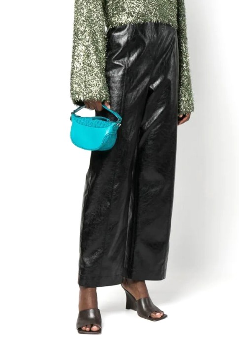 Продукция для женщин фото