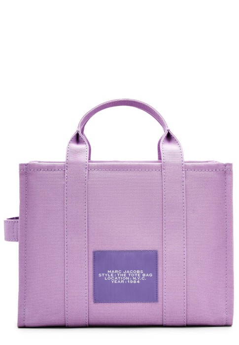сумка  от известного бренда вид слева