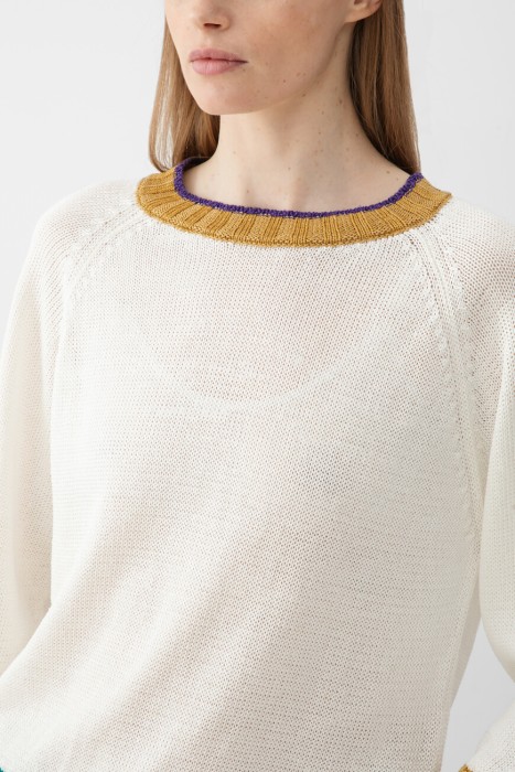 свитер  модель colonnina из италии вид сбоку