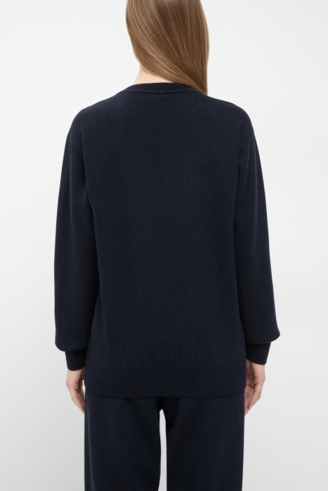 свитер  модель platinum по цене 105500 руб вид справа