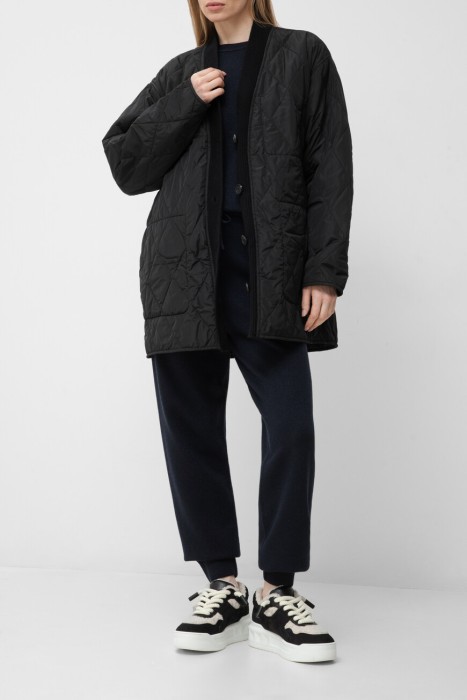 Товар синего цвета с внутренней стороны