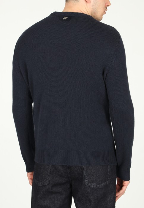 свитер round neck  из италии вид сбоку