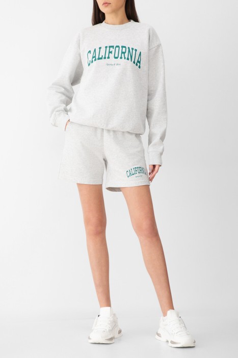 Товар серого цвета с внутренней стороны