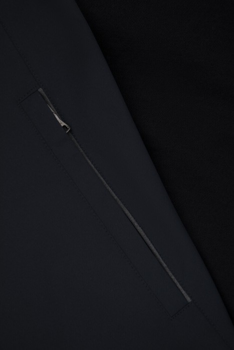 свитер-ветровка  для взрослого возраста с изнаночной стороны