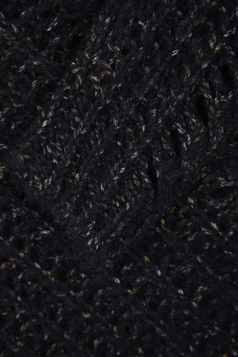 свитер  вид слева