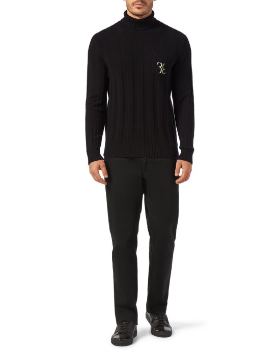 свитер  из италии вид сбоку