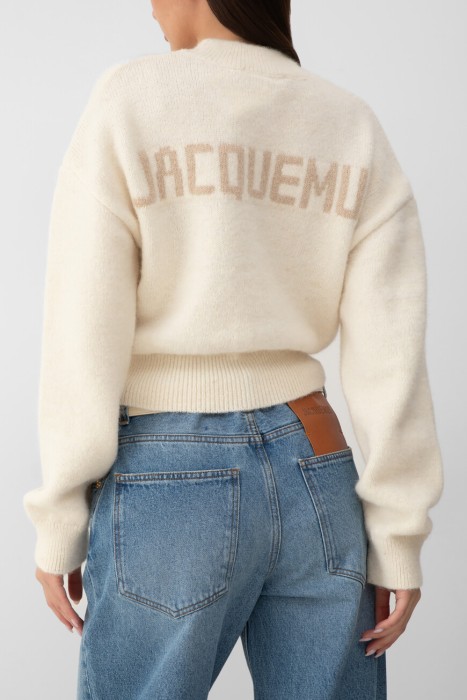свитер  от бренда jacquemus вид слева