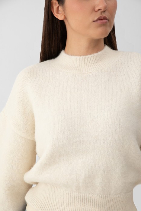 свитер  из франции вид сбоку