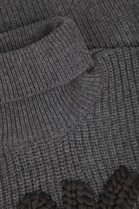 свитер  из шерсти спереди