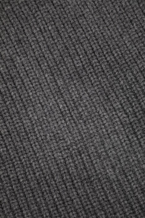 свитер  для взрослого возраста с изнаночной стороны