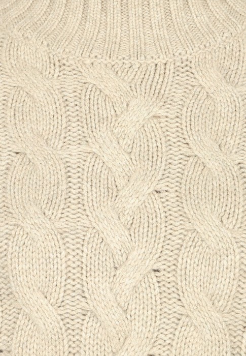 свитер  универсального стиля с лицевой стороны