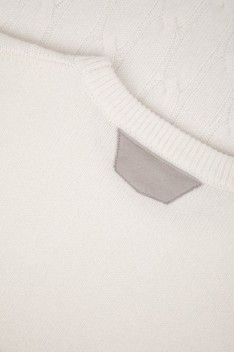 свитер  для взрослого возраста с изнаночной стороны