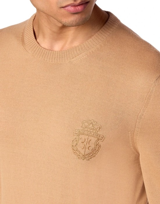 свитер  по цене 33592 руб вид справа